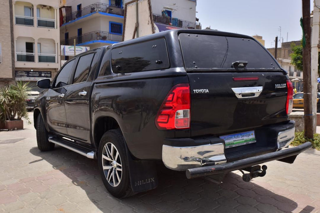 🔘 Marque Toyota
🔘modèle HILUX
🔘Année 2017
Kilomètres 93760
🔘Transmission Automatique 
🔘Carburant Diesel ⛽️ 
Moteur 4cylindres  D4D 
Caméra de recul redar avant arrière salon intérieur cuir full options 
Climatisation bizone, mode eco 
commande au vol