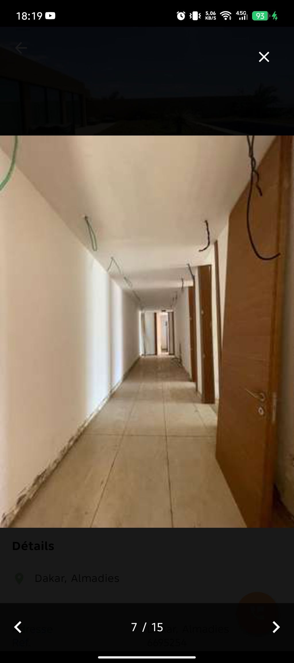 11 villas pieds dans l’eau – Pointe des Almadies
Découvrez un ensemble exceptionnel de 11 villas de plain-pied situées dans l’un des quartiers les plus prestigieux de Dakar, en bord de mer, sur un terrain total de 1000 m2.
Chaque villa se compose de 5 cha