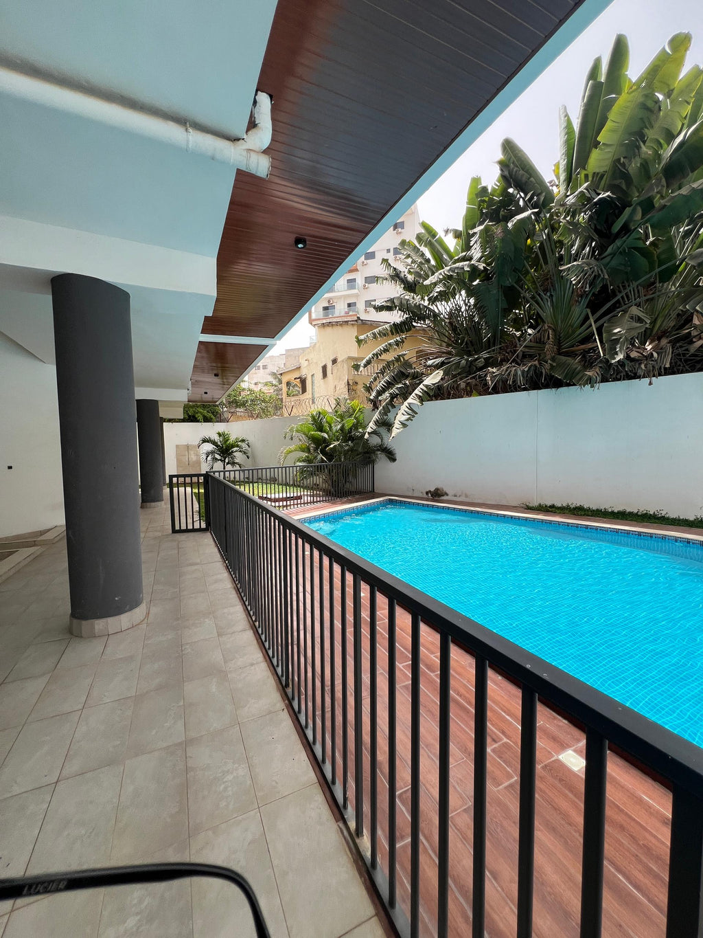 Résidence California – Immeuble R+5 (Aux Almadies) Vente exclusive de l’immeuble entier
	•	Prix : 5Milliards