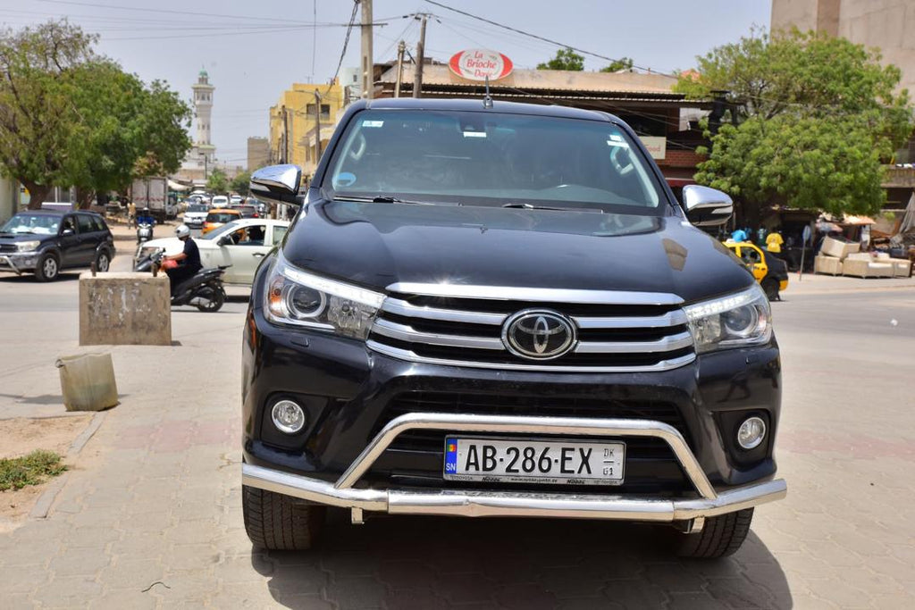 🔘 Marque Toyota
🔘modèle HILUX
🔘Année 2017
Kilomètres 93760
🔘Transmission Automatique 
🔘Carburant Diesel ⛽️ 
Moteur 4cylindres  D4D 
Caméra de recul redar avant arrière salon intérieur cuir full options 
Climatisation bizone, mode eco 
commande au vol