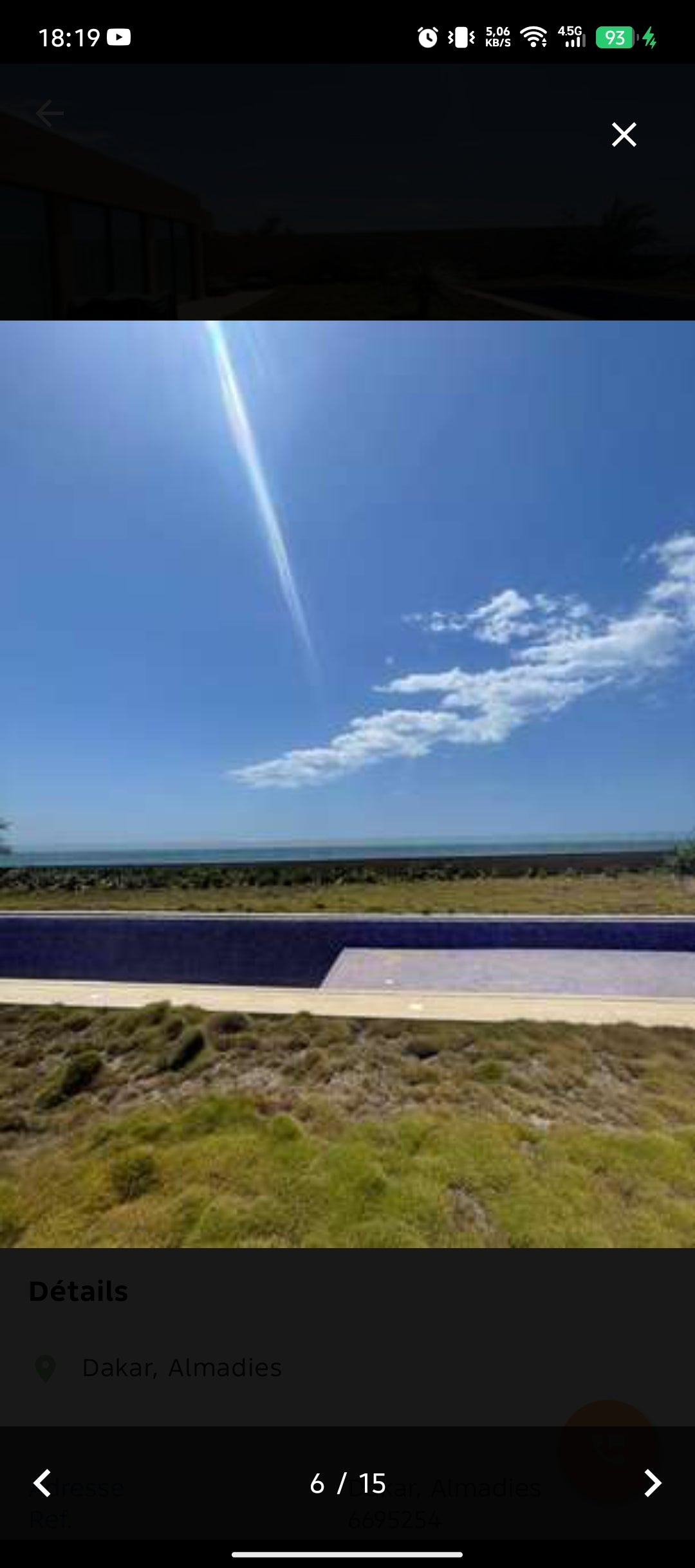 11 villas pieds dans l’eau – Pointe des Almadies
Découvrez un ensemble exceptionnel de 11 villas de plain-pied situées dans l’un des quartiers les plus prestigieux de Dakar, en bord de mer, sur un terrain total de 1000 m2.
Chaque villa se compose de 5 cha