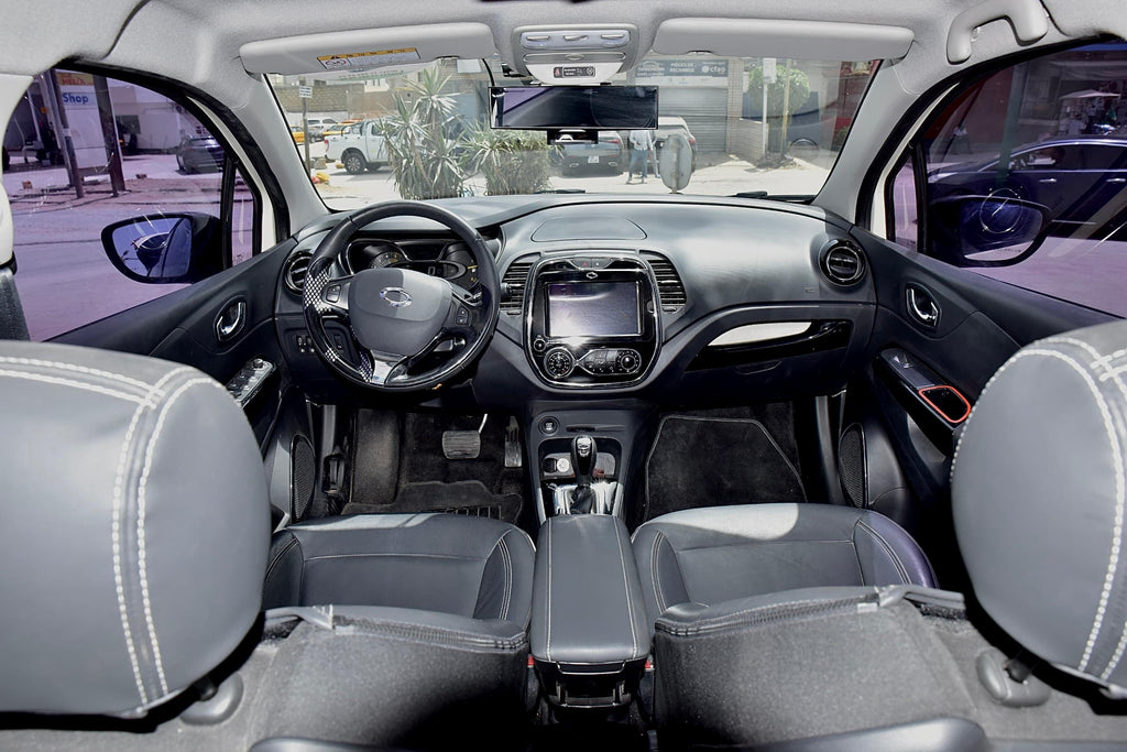 🔘 Marque Renault 
🔘modèle QM3
🔘Année 2016 
Kilomètres 105000
🔘Transmission Automatique 
🔘Carburant diesel ⛽️ 
Moteur 4cylindres 
Caméra de recul redar avant arrière salon cuir 
Climatisation bizone, mode eco 
commande au volant, siège avec chauffage