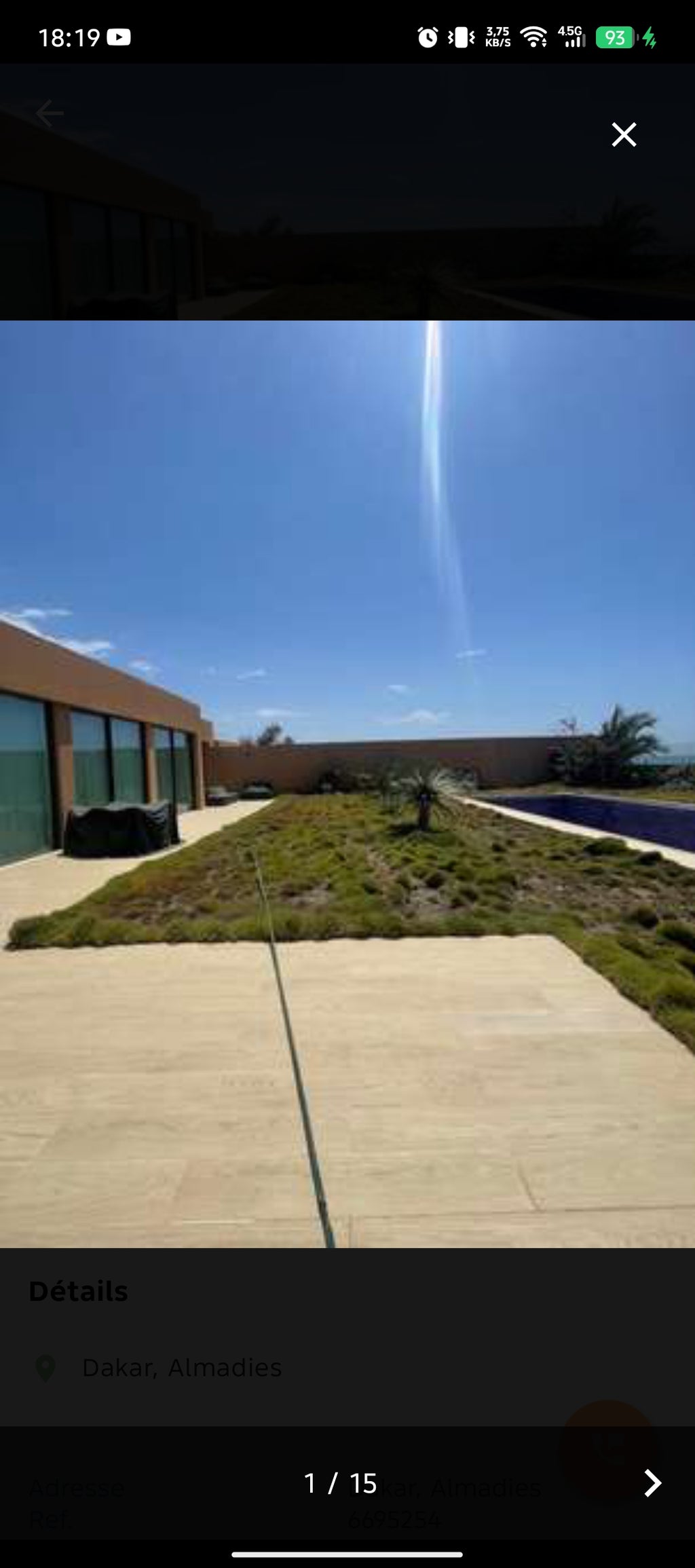 11 villas pieds dans l’eau – Pointe des Almadies
Découvrez un ensemble exceptionnel de 11 villas de plain-pied situées dans l’un des quartiers les plus prestigieux de Dakar, en bord de mer, sur un terrain total de 1000 m2.
Chaque villa se compose de 5 cha