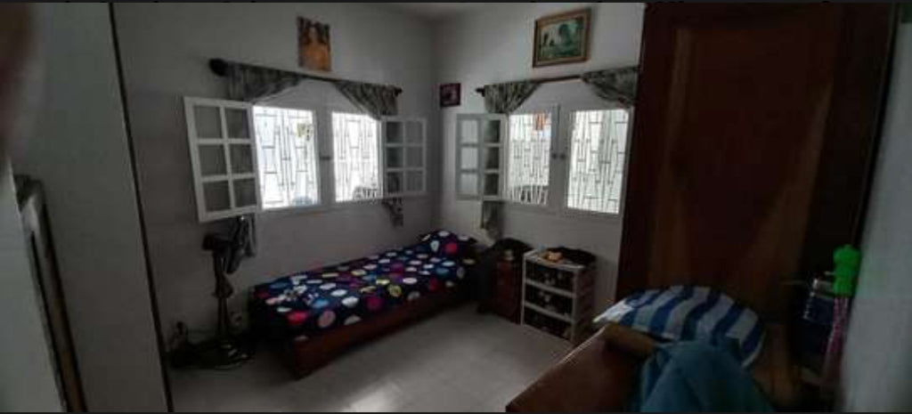 Cité Air Afrique – Nord Foire (Yoff)
 Derrière la maison de Wally Seck
Superficie : 300 m2