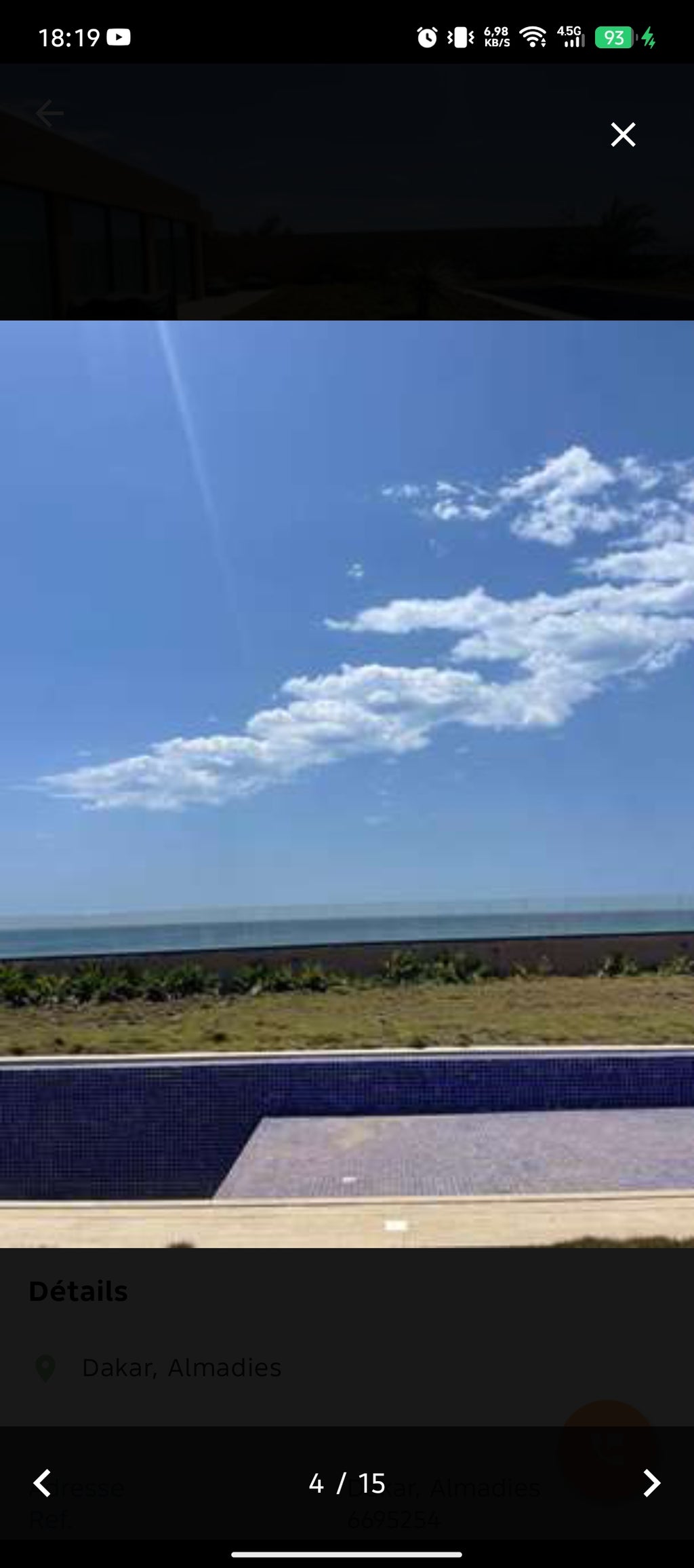11 villas pieds dans l’eau – Pointe des Almadies
Découvrez un ensemble exceptionnel de 11 villas de plain-pied situées dans l’un des quartiers les plus prestigieux de Dakar, en bord de mer, sur un terrain total de 1000 m2.
Chaque villa se compose de 5 cha