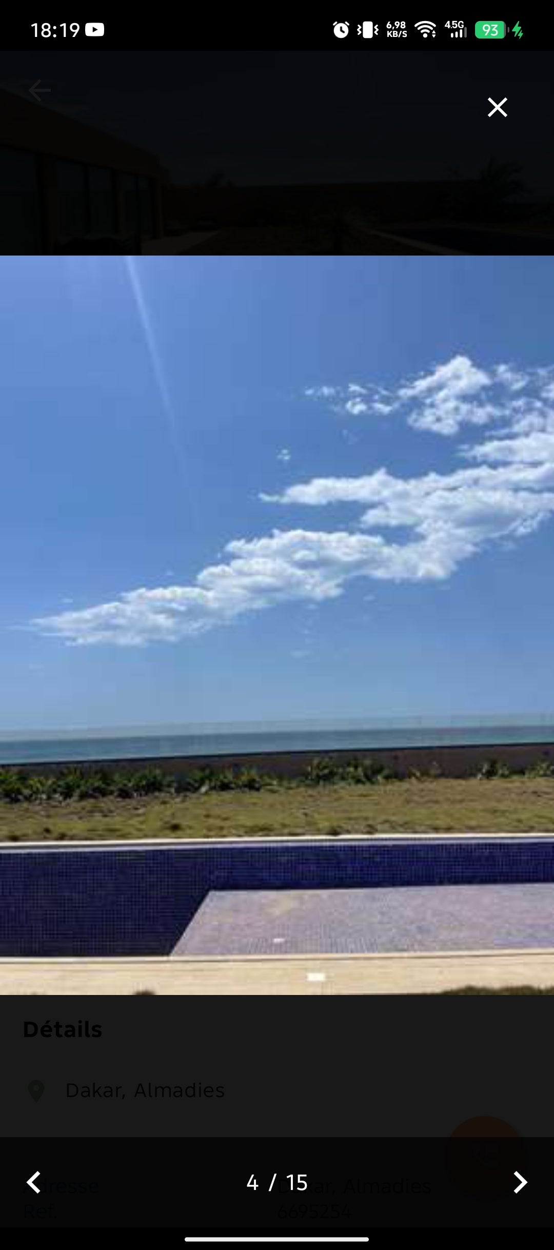 11 villas pieds dans l’eau – Pointe des Almadies
Découvrez un ensemble exceptionnel de 11 villas de plain-pied situées dans l’un des quartiers les plus prestigieux de Dakar, en bord de mer, sur un terrain total de 1000 m2.
Chaque villa se compose de 5 cha
