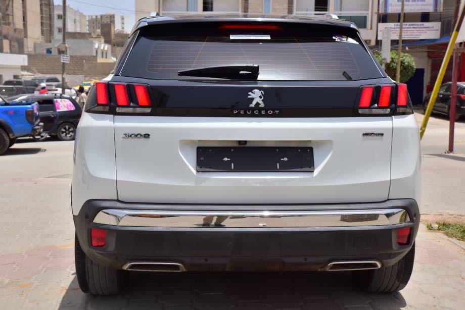 🔘 Marque Peugeot 
🔘modèle 3008,GT line 
🔘Année 2018
Kilomètres 148138
🔘Transmission Automatique 
🔘Carburant Diesel ⛽️ 
Moteur 4cylindres  DV6C
Caméra de recul redar avant arrière salon intérieur cuir et tissu toit panoramique 
Climatisation bizone, m